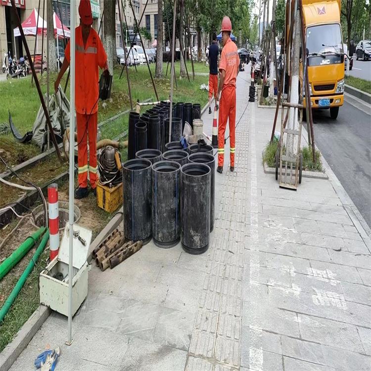 凤凰镇管道短管置换修复
